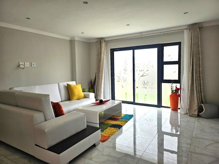 5 Bedroom Property for Sale in Xanadu Eco Park North West